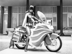 Yvonne Craig
