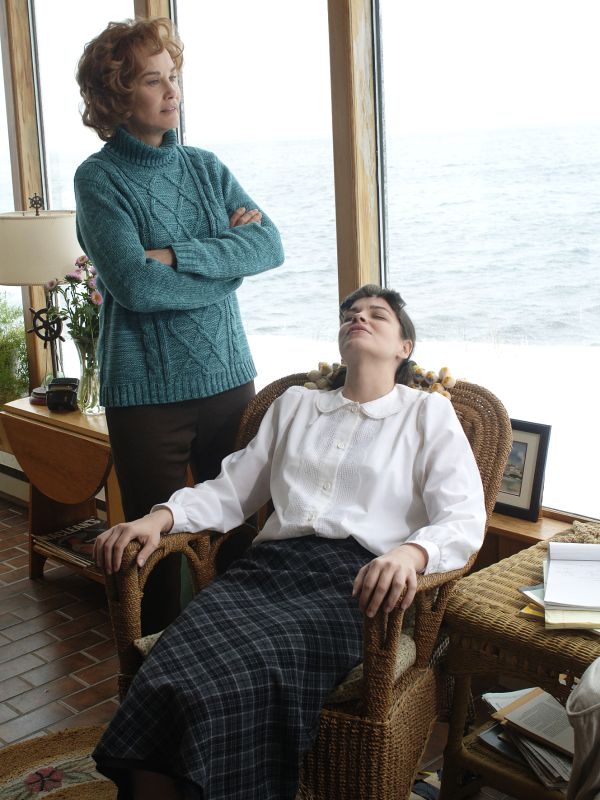 Sybil (2007) Joseph Sargent Synopsis, Characteristics, Moods