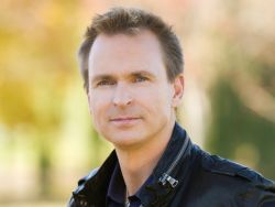 Robert Voets/CBS