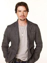 Andrew Eccles/CW