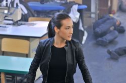 Ben Mark Holzberg/The CW