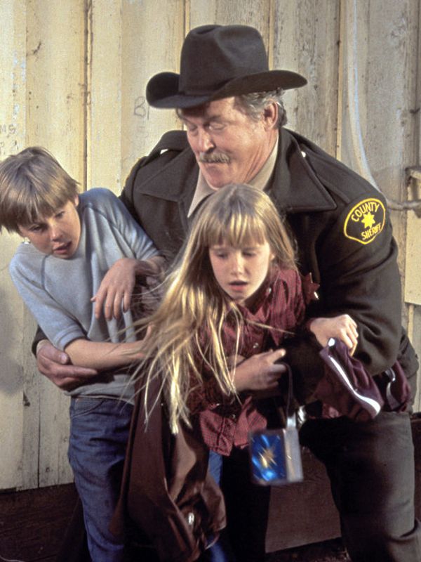 Escape to Witch Mountain (1975) John Hough Cast and Crew AllMovie Escape to Witch Mountain (1975) John Hough Cast and Crew AllMovie