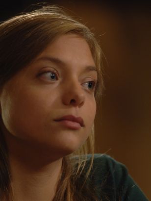 Lizzie Brocheré