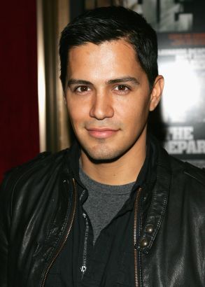 Jay Hernandez