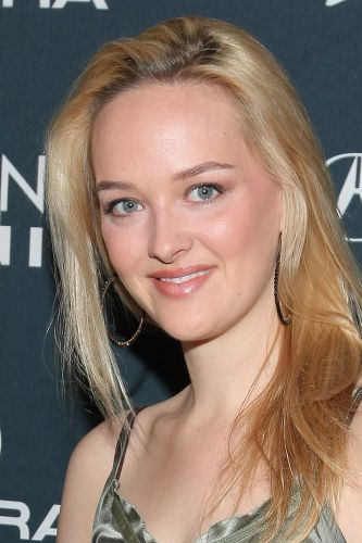 Jess Weixler Biography Movie Highlights And Photos Allmovie