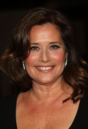 Lorraine Bracco movies, photos, movie reviews, filmogra