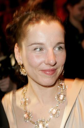 Meret Becker