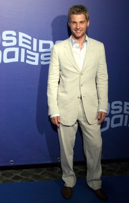 Mike Vogel