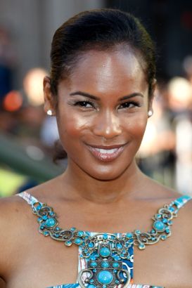 Robinne Lee