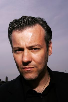 Rupert Graves