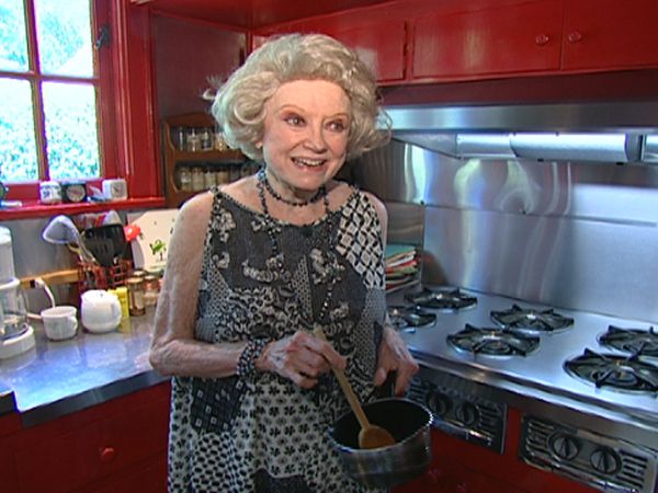 Goodnight, We Love You: The Life and Legend of Phyllis Diller