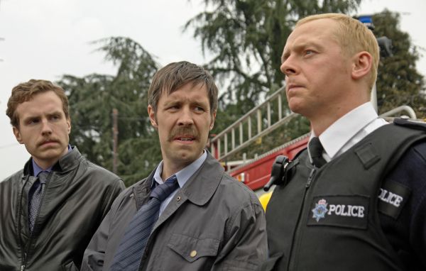 film hot fuzz sinopsis hot fuzz 2007 edgar wright synopsis characteristics film hot fuzz sinopsis hot fuzz 2007 edgar wright synopsis characteristics