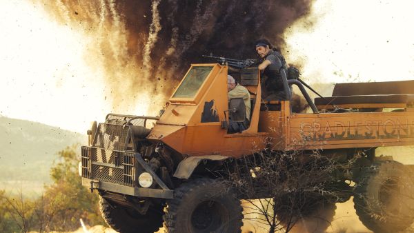 Tremors 5: Bloodlines (2015) - Don Michael Paul | Cast and ...