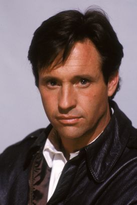 Robert Hays