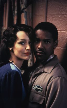Jennifer Beals