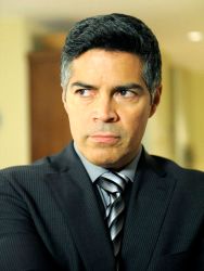 Alan Zenuk/USA Network