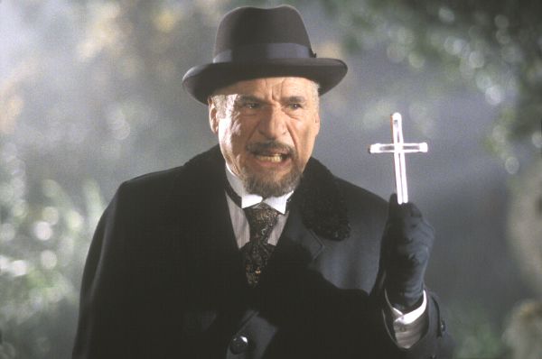 Dracula: Dead and Loving It