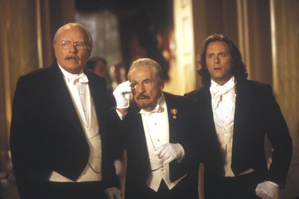 Dracula: Dead and Loving It