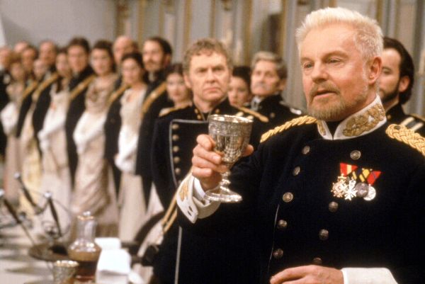Hamlet (1996) Kenneth Branagh Synopsis Characteristics Moods