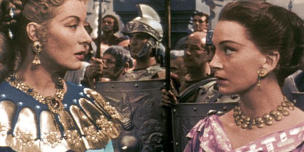 julius caesar synopsis The growing ambition of julius caesar is a source of major concern to his close friend brutus cassius persuades him to participate in his plot to assassinate caesar, but they have both sorely underestimated mark antony director: joseph l mankiewicz. julius caesar synopsis The growing ambition of julius caesar is a source of major concern to his close friend brutus cassius persuades him to participate in his plot to assassinate caesar, but they have both sorely underestimated mark antony director: joseph l mankiewicz.