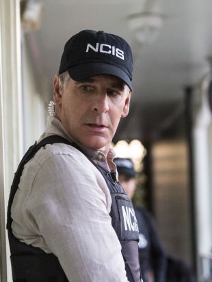 NCIS: New Orleans : Love Hurts