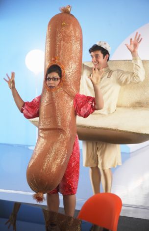 Ugly Betty : The Wiener, the Bun and the Boob