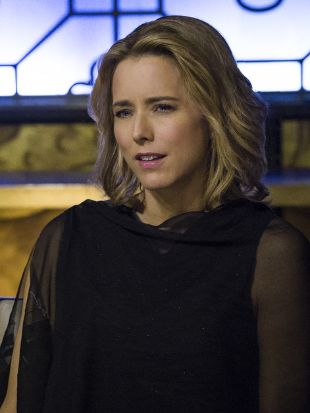 Madam Secretary : Standoff