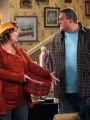 Mike & Molly : Molly Gets a Hat