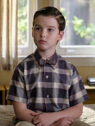 Young Sheldon : A Tummy Ache and A Whale of a Metaphor