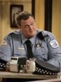 Mike & Molly : First Kiss