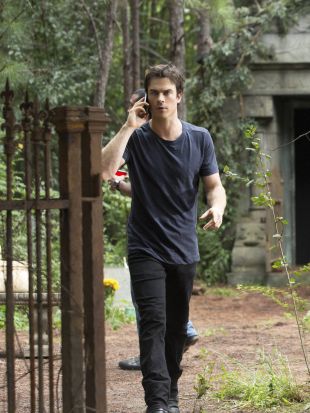 The Vampire Diaries : For Whom the Bell Tolls