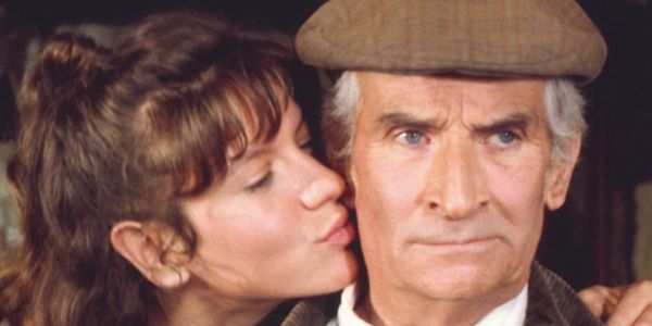 Watch La soupe aux choux Online | Movie | Yidio la.soupe.aux.choux.1981 torrent indir
