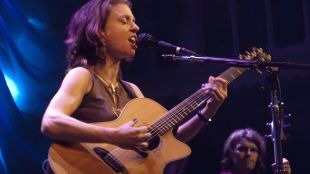 Render: Spanning Time With Ani DiFranco