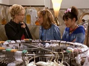 Lizzie McGuire : Between a Rock and a Bra Place