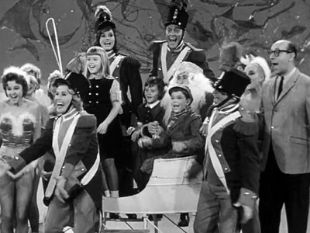 The Dick Van Dyke Show : The Alan Brady Show Presents