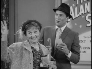The Dick Van Dyke Show : Forty-Four Tickets
