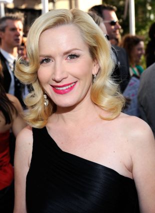 Angela Kinsey