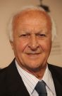 Robert Loggia