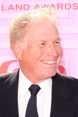 Wayne Rogers | Biography, Movie Highlights and Photos | AllMovie