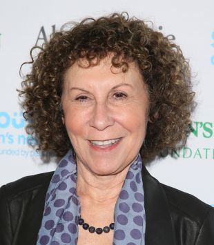 Rhea Perlman