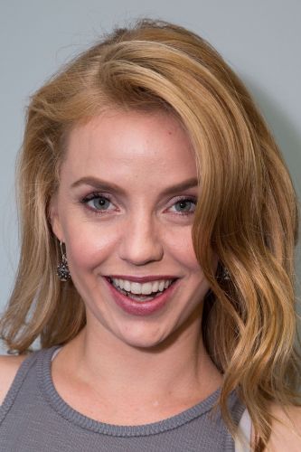 Kelli Garner Kelli Garner