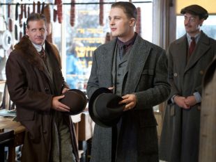 Boardwalk Empire : What Does the Bee Do?