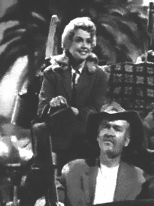 The Beverly Hillbillies : Clampetts Strike Oil