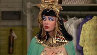 The Lucy Show : Lucy Plays Cleopatra