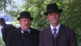 Murdoch Mysteries : Tattered and Torn