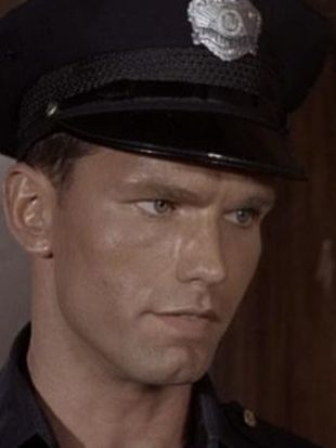 Adam-12 : Log 131---Reed, the Dicks Have Their Job and We Have Ours