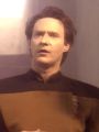 Star Trek: The Next Generation : Thine Own Self