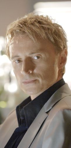 Robert Carlyle | Biography, Movie Highlights and Photos ...