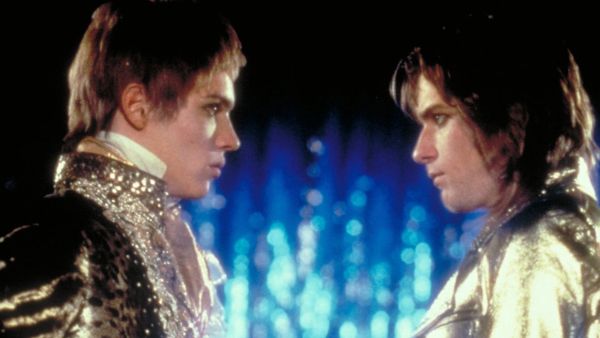 Watch Velvet Goldmine Streaming