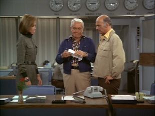 The Mary Tyler Moore Show : Mary the Writer